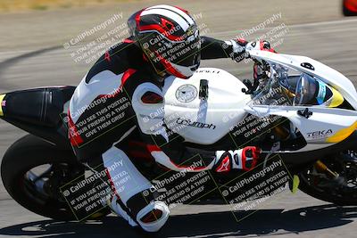 media/Jun-25-2022-Fastrack Riders (Sat) [[296e527623]]/Level 2/Inside Turn 9/
